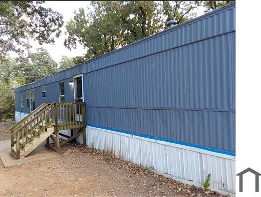 2nd image of 49 Thousand Oaks Dr
