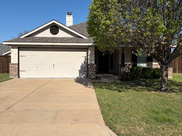 237 Whispering Dell Ln