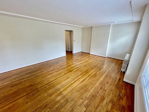5th image of 1254 SE 46th Ave #1254