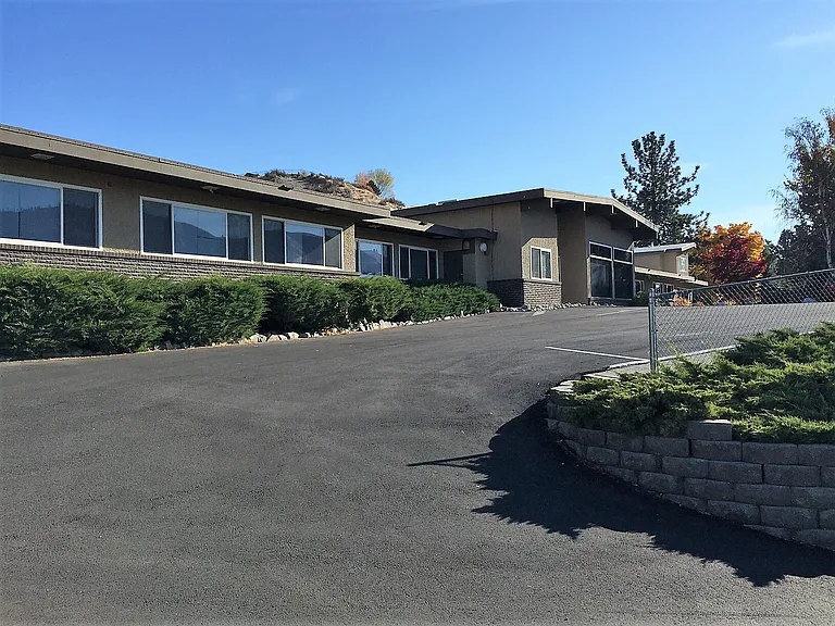 726 N Markeson St — Photo 3