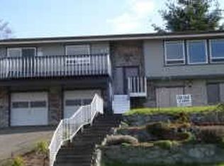 916 Vicky Pl, Camano Island, WA 98282