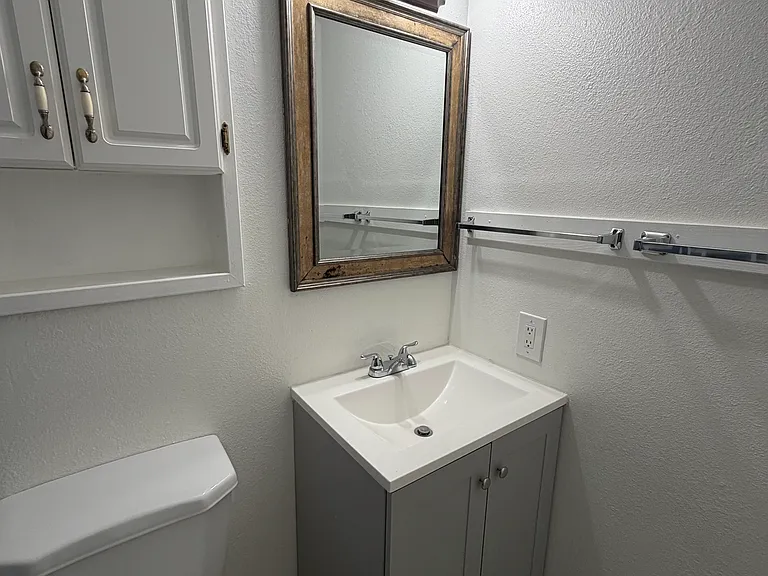 4930 N Holt Ave #101 — Photo 10