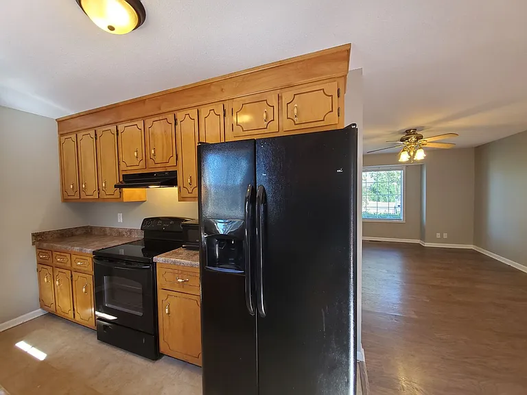 3406 Oak Lawn Dr — Photo 6