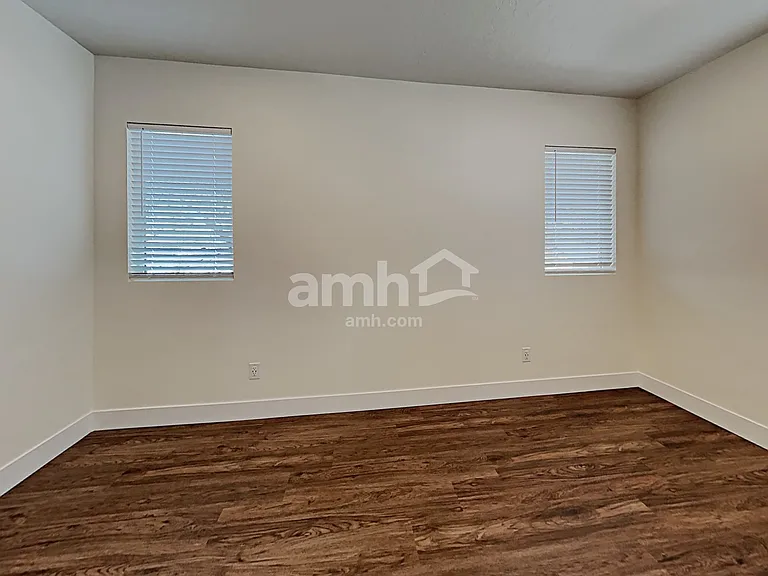 1890 N Montgomery Way — Photo 10