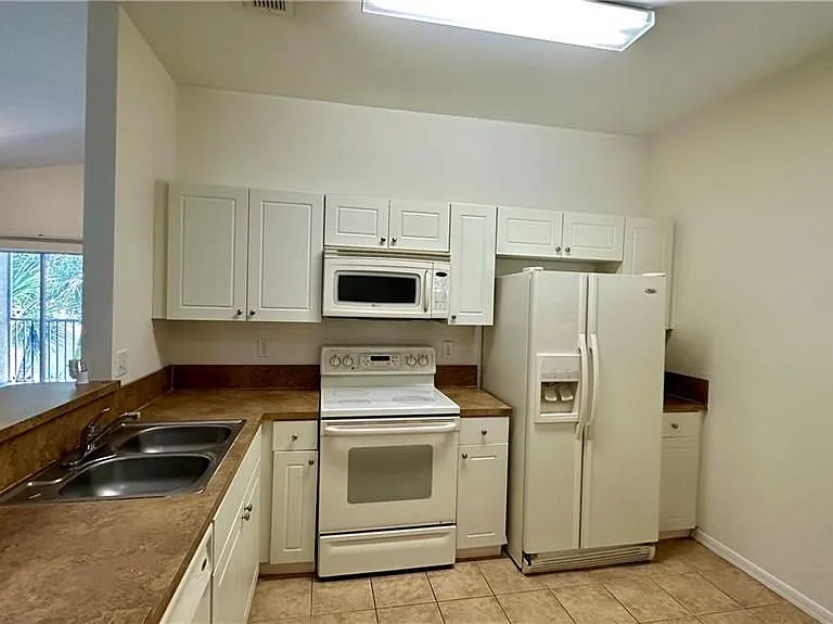 4299 Bellasol Cir #2621 — Photo 17