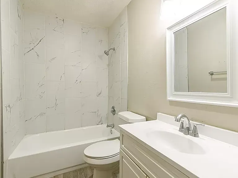 4634 Fordham St — Photo 34