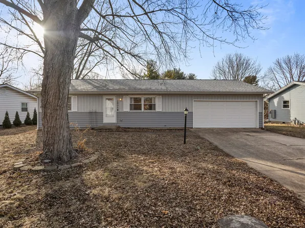 2805 Blair Dr, Champaign, IL 61821