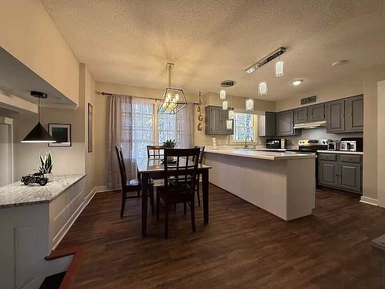 505 Westbrook Dr — Photo 19