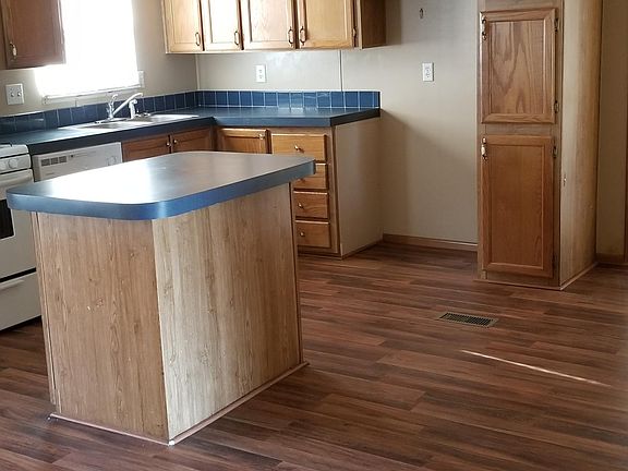 5th image of 17 Walker Ln