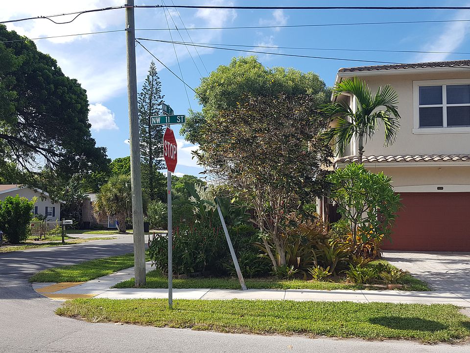 1st image of 119 NW 11th St