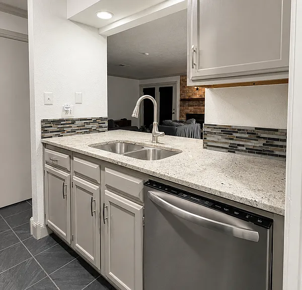 1310 Westheimer Rd #209 — Photo 8