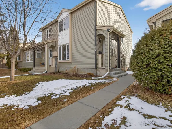 843 Village Dr, Strathcona County, AB T8A 4H9