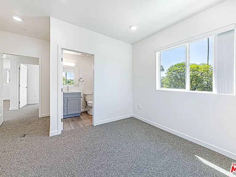 5912 Satsuma Ave — Photo 32