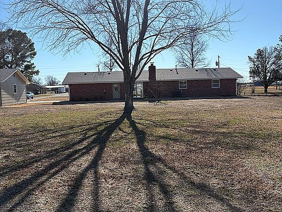 2nd image of 15303 E 440th Rd