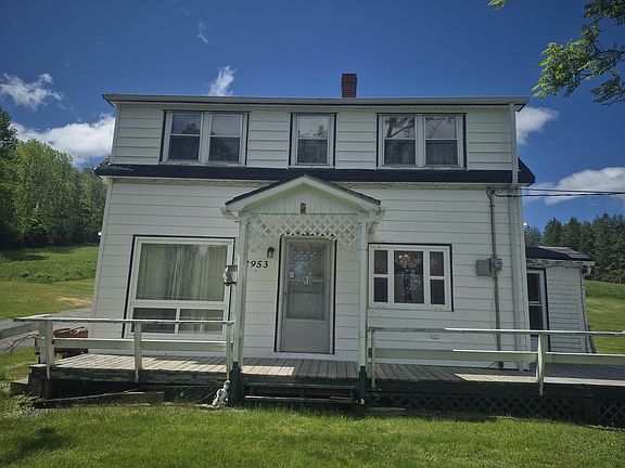 2nd image of 2953 Cornwall Rd