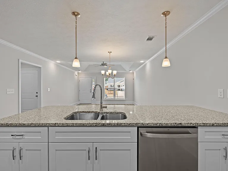 8125 Bannock Cir — Photo 15