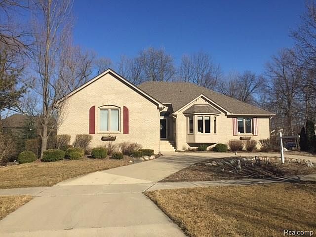1st image of 55972 Lancewood Dr