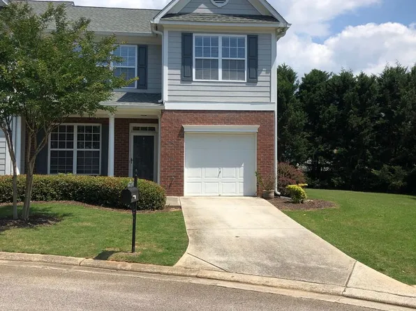 6262 Shoreview Cir, Flowery Branch, GA 30542