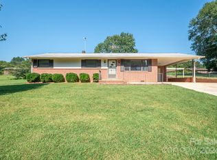 1485 20th St NE, Hickory, NC 28601