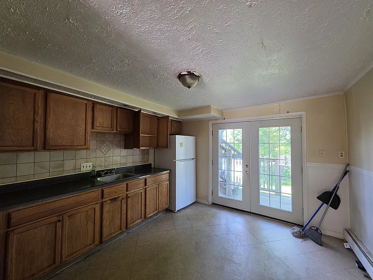 15 Robart St #1-A — Photo 3