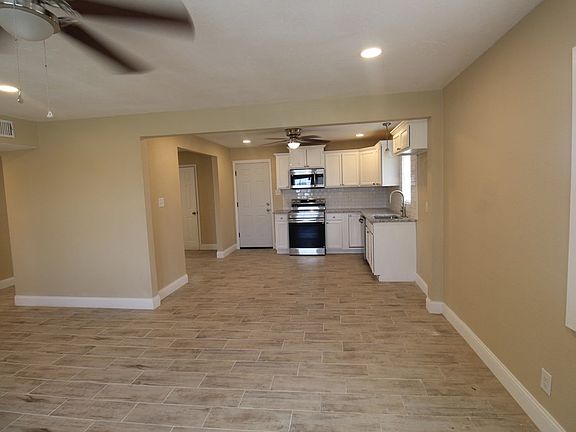 5th image of 1000 Canyon Dr