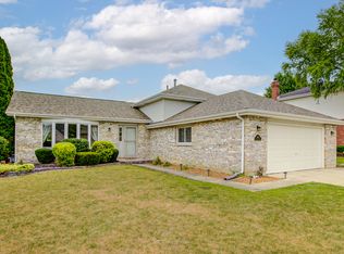 642 Wellington Pkwy, New Lenox, IL 60451