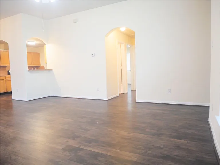 2311 Flint Brook Ct — Photo 7