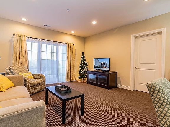 4th image of 201 Prairie Dunes Dr APT 1303