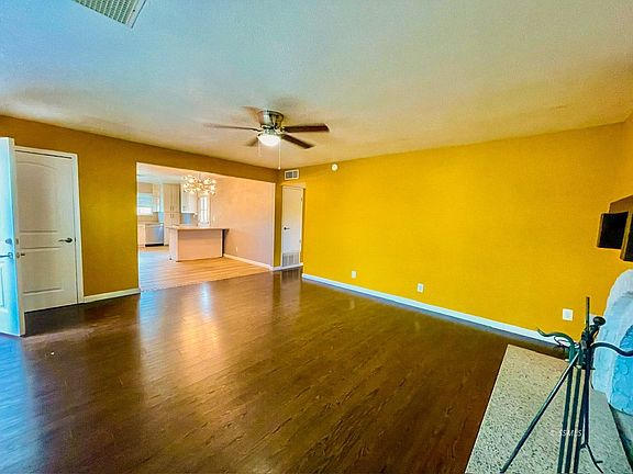 5th image of 729 Alene Ave