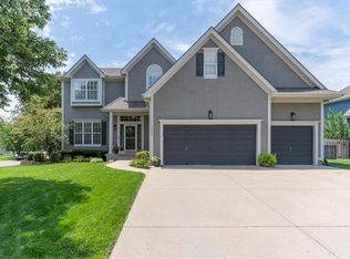 13820 Haskins St, Overland Park, KS 66221