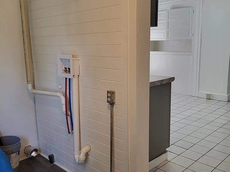 1510 Chapel St #1/2 — Photo 5