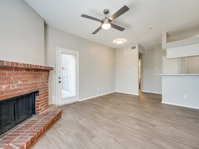 Foxborough Apartments — Photo 18