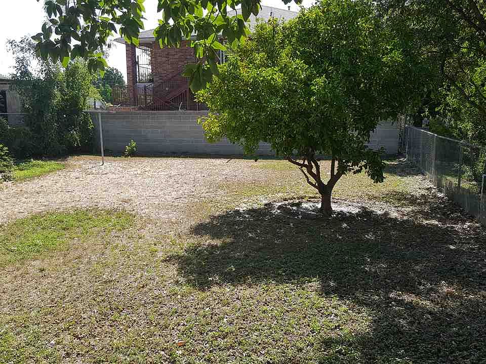 2nd image of 2217 Santa Rita Ave