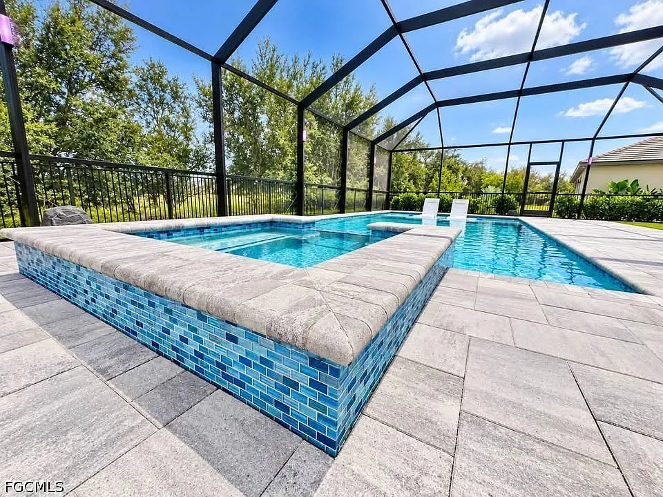 6 bed, 3.0 bath, 3464 sqft, $8,000 — Photo 3