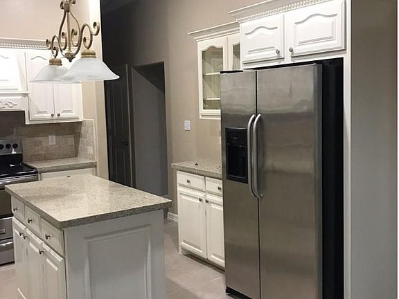 4th image of 1706 Karis Ct