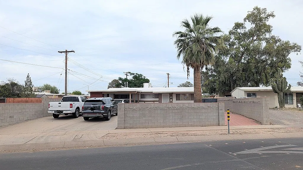 Property main image