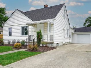 28120 Asmus St, Roseville, MI 48066