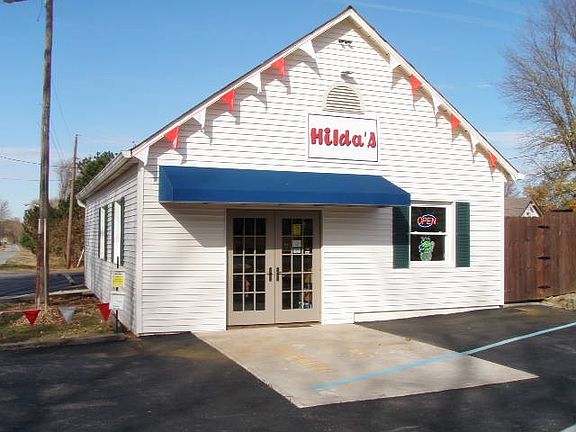 SHOP W ATT GARAGE