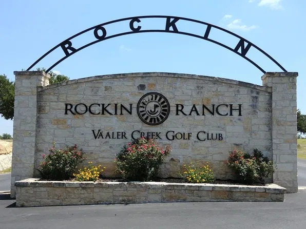 325 John Price, Blanco, TX 78606