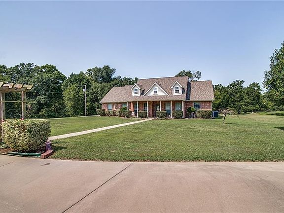 3rd image of 2070 County Road 4106