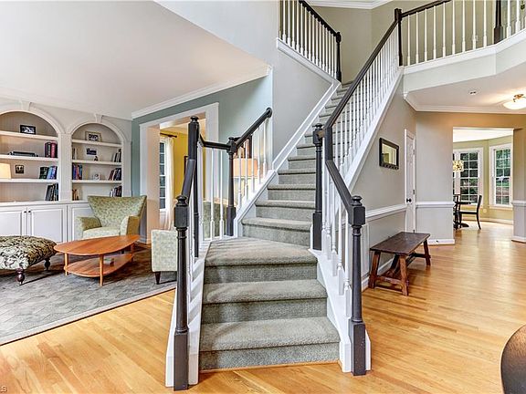 3rd image of 2503 Veranda Ln
