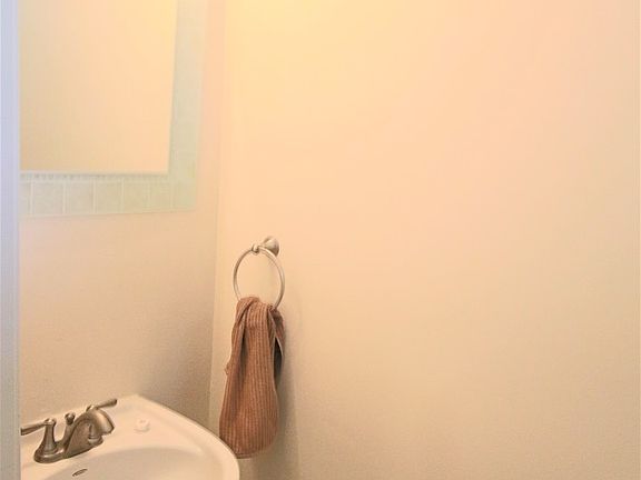 3rd image of 3045 Anton Dr