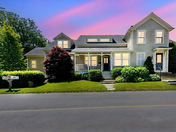 3rd image of 24 Pine Island Rd