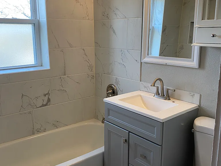 3634 Forest Ave #3N — Photo 9