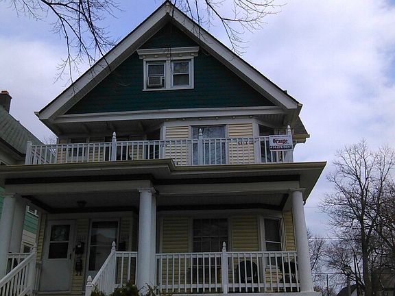 3rd image of 1108 E Clarke St