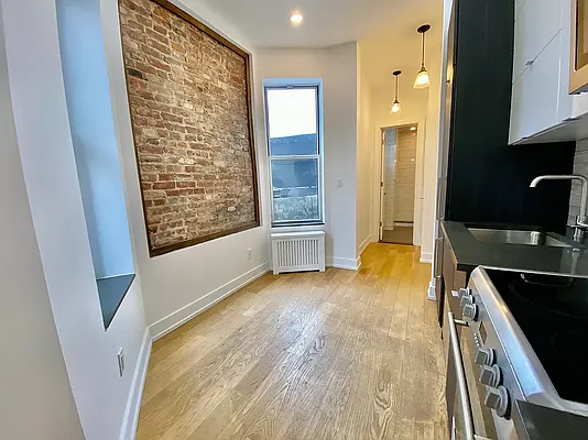 Rented by EXR | media 2