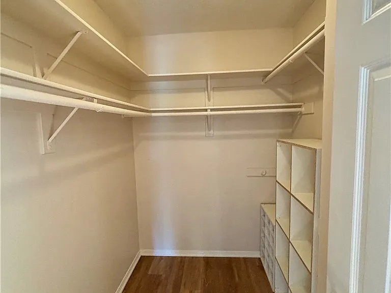 451 Medford Ct #102 — Photo 28