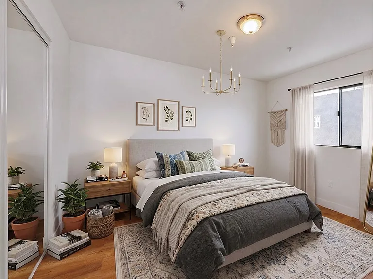 11510 Emelita St — Photo 5