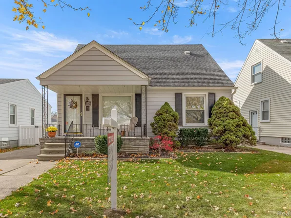 1556 Academy St, Dearborn, MI 48124