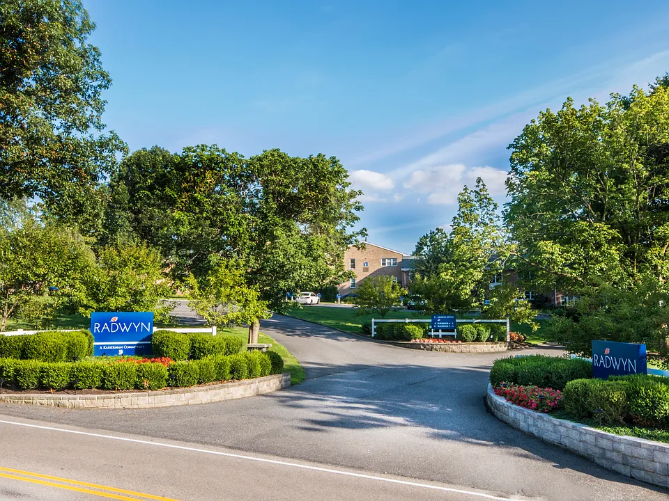Radwyn Apartments